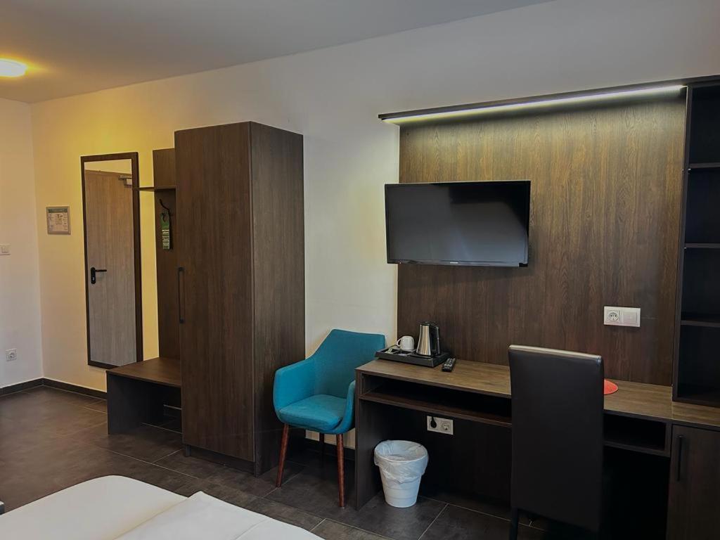 Hotel Restaurant Ayhan โบร์กดอร์ฟ ภายนอก รูปภาพ